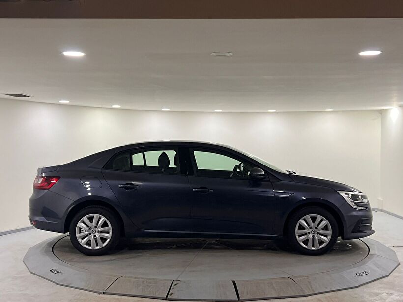 2025 Benzin Otomatik Renault Megane Gri Kemal Tepretoğulları Otomotiv Sanayi Ve Tic. A.Ş.