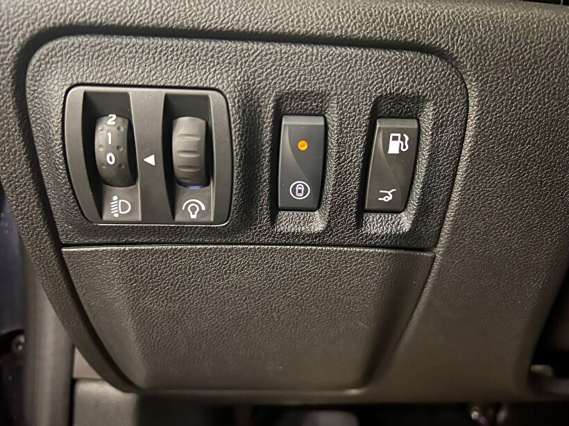 2025 Benzin Otomatik Renault Megane Gri Kemal Tepretoğulları Otomotiv Sanayi Ve Tic. A.Ş.