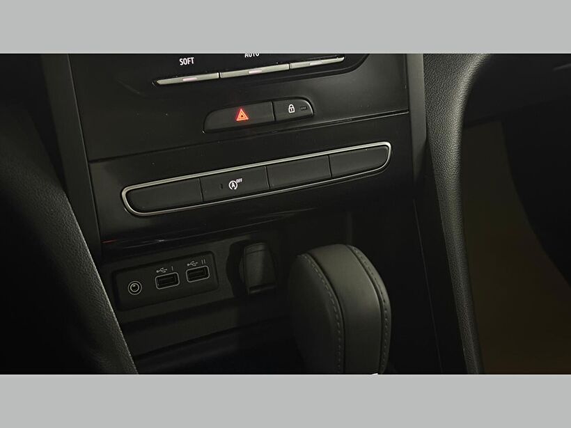 2025 Benzin Otomatik Renault Megane Gri Kemal Tepretoğulları Otomotiv Sanayi Ve Tic. A.Ş.