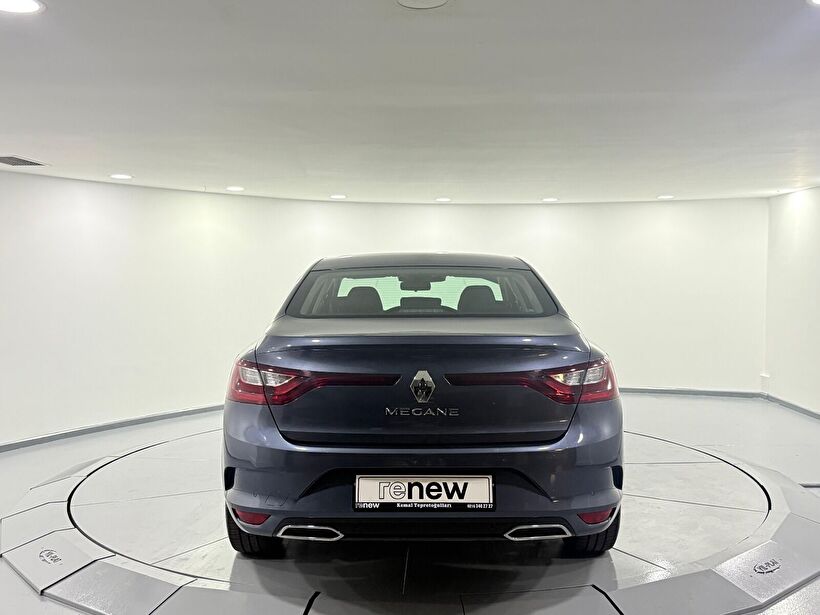 2025 Benzin Otomatik Renault Megane Gri Kemal Tepretoğulları Otomotiv Sanayi Ve Tic. A.Ş.