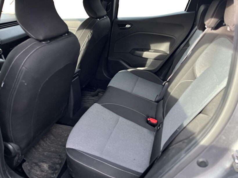 2024 Benzin Otomatik Renault Clio Gri Kemal Tepretoğulları Otomotiv Sanayi Ve Tic. A.Ş.