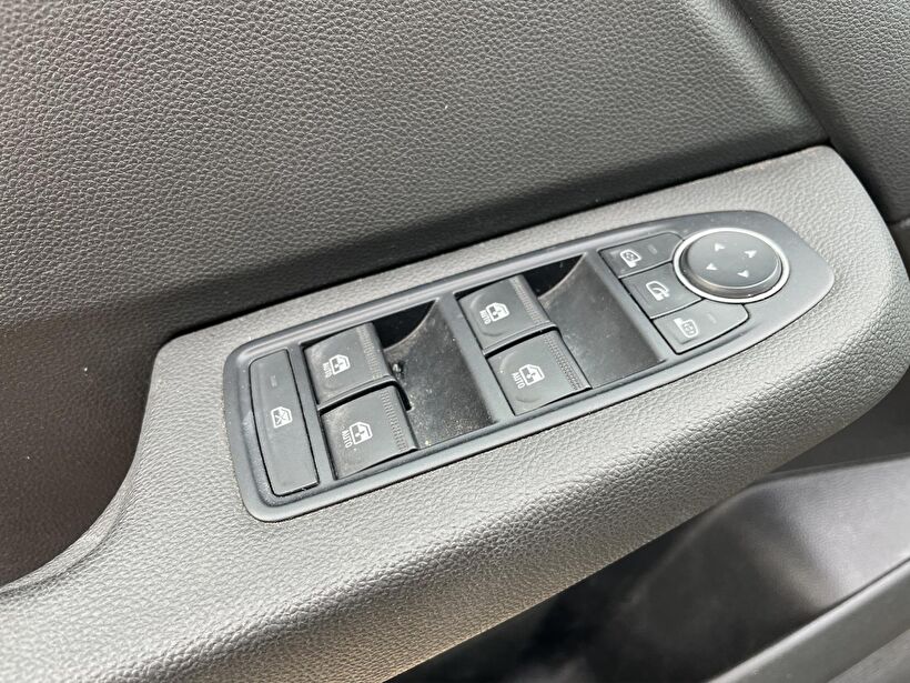 2024 Benzin Otomatik Renault Clio Gri Kemal Tepretoğulları Otomotiv Sanayi Ve Tic. A.Ş.