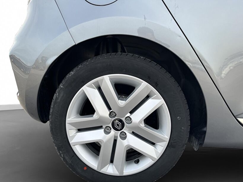 2024 Benzin Otomatik Renault Clio Gri Kemal Tepretoğulları Otomotiv Sanayi Ve Tic. A.Ş.