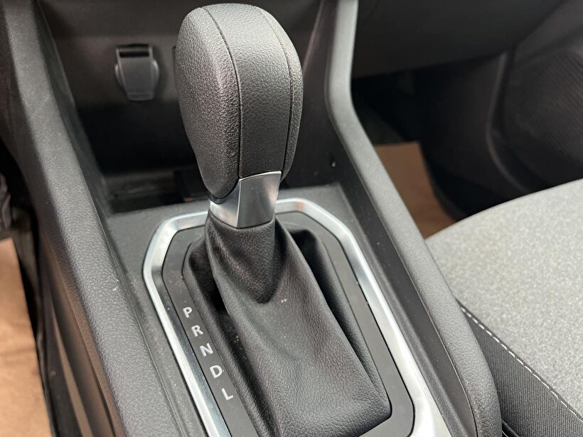 2024 Benzin Otomatik Renault Clio Gri Kemal Tepretoğulları Otomotiv Sanayi Ve Tic. A.Ş.