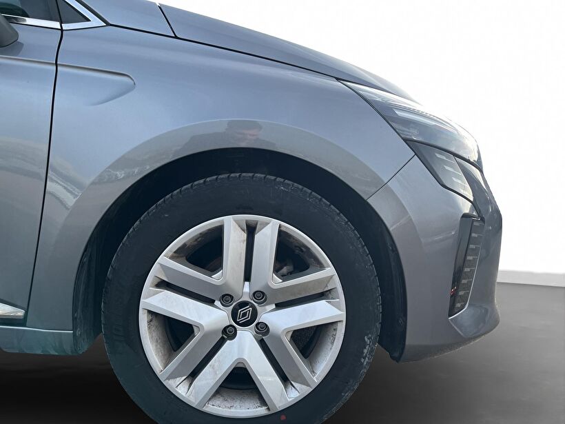 2024 Benzin Otomatik Renault Clio Gri Kemal Tepretoğulları Otomotiv Sanayi Ve Tic. A.Ş.