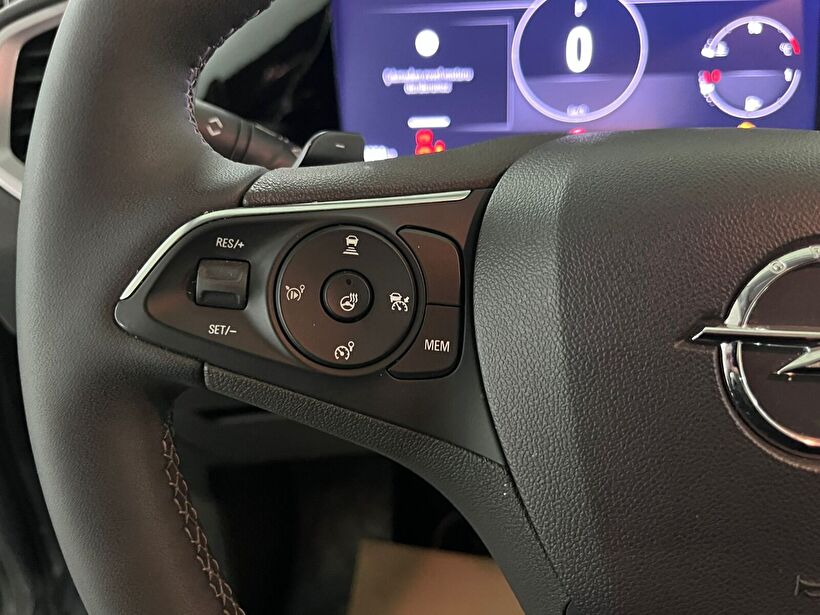 2024 Dizel Otomatik Opel Grandland Gri Kemal Tepretoğulları Otomotiv Sanayi Ve Tic. A.Ş.