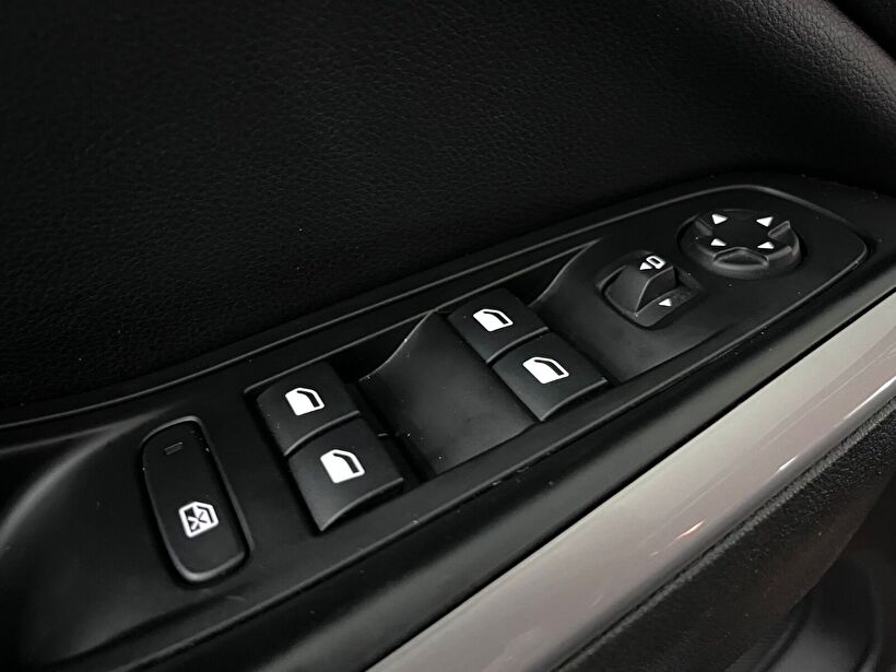 2024 Dizel Otomatik Opel Grandland Gri Kemal Tepretoğulları Otomotiv Sanayi Ve Tic. A.Ş.