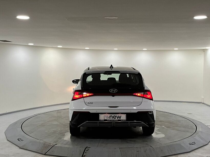 2025 Benzin Otomatik Hyundai i20 Beyaz Kemal Tepretoğulları Otomotiv Sanayi Ve Tic. A.Ş.