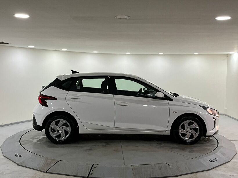 2025 Benzin Otomatik Hyundai i20 Beyaz Kemal Tepretoğulları Otomotiv Sanayi Ve Tic. A.Ş.