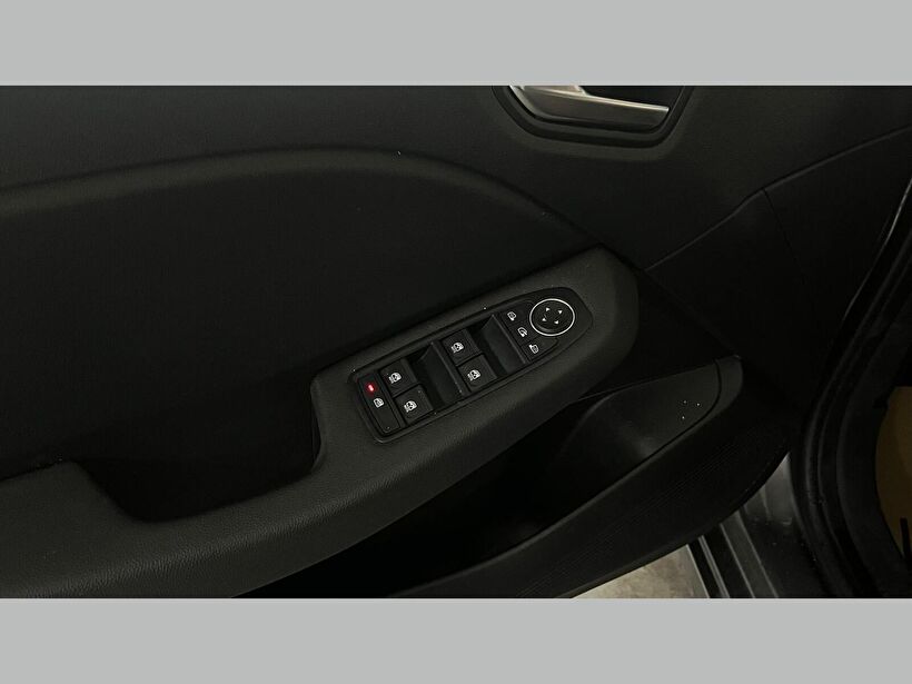 2024 Benzin Otomatik Renault Clio Gri Kemal Tepretoğulları Otomotiv Sanayi Ve Tic. A.Ş.