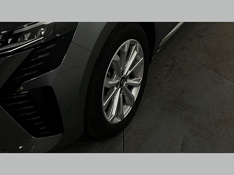 2024 Benzin Otomatik Renault Clio Gri Kemal Tepretoğulları Otomotiv Sanayi Ve Tic. A.Ş.