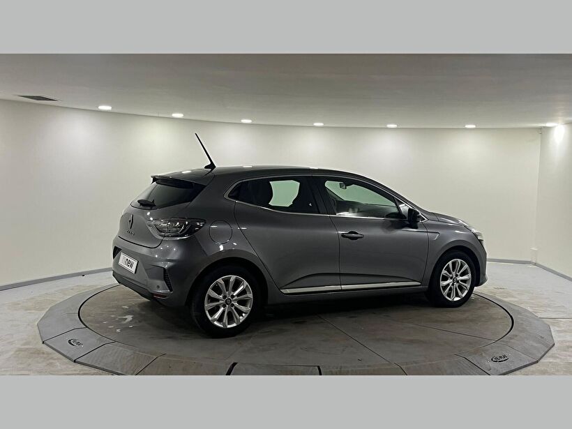 2024 Benzin Otomatik Renault Clio Gri Kemal Tepretoğulları Otomotiv Sanayi Ve Tic. A.Ş.