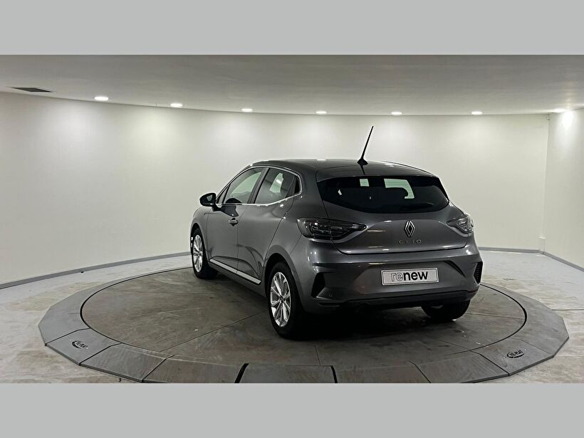 2024 Benzin Otomatik Renault Clio Gri Kemal Tepretoğulları Otomotiv Sanayi Ve Tic. A.Ş.
