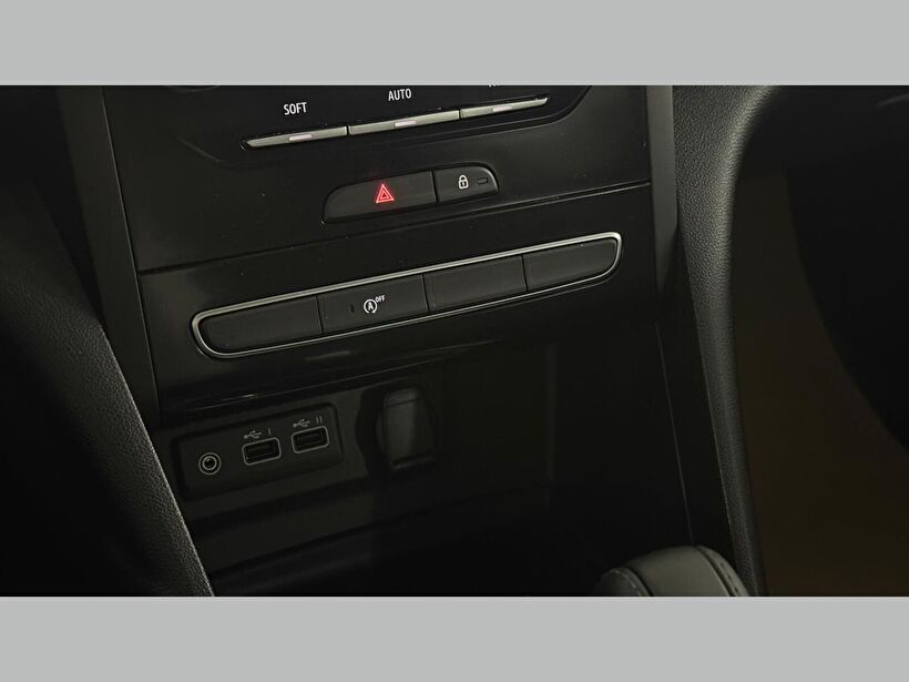 2025 Benzin Otomatik Renault Megane Gri Kemal Tepretoğulları Otomotiv Sanayi Ve Tic. A.Ş.