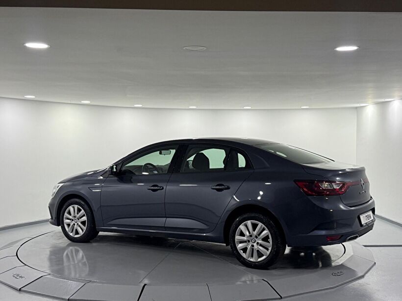 2025 Benzin Otomatik Renault Megane Gri Kemal Tepretoğulları Otomotiv Sanayi Ve Tic. A.Ş.