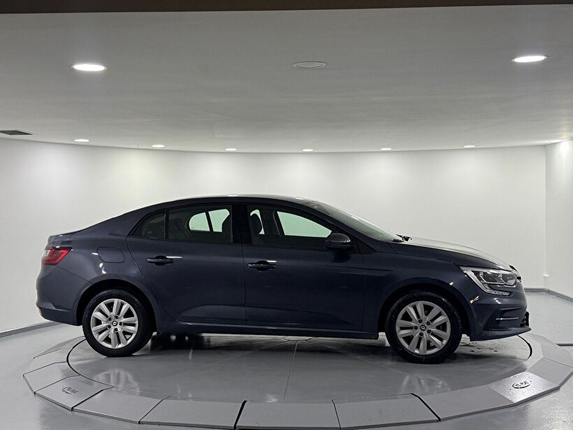 2025 Benzin Otomatik Renault Megane Gri Kemal Tepretoğulları Otomotiv Sanayi Ve Tic. A.Ş.
