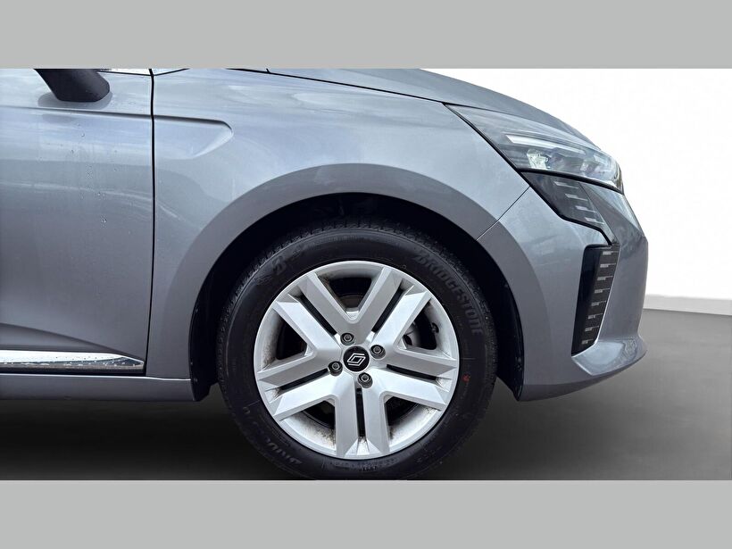 2024 Benzin Otomatik Renault Clio Gri Kemal Tepretoğulları Otomotiv Sanayi Ve Tic. A.Ş.