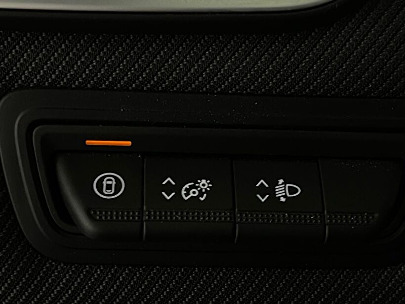 2025 Benzin Otomatik Renault Clio Mavi Kemal Tepretoğulları Otomotiv Sanayi Ve Tic. A.Ş.
