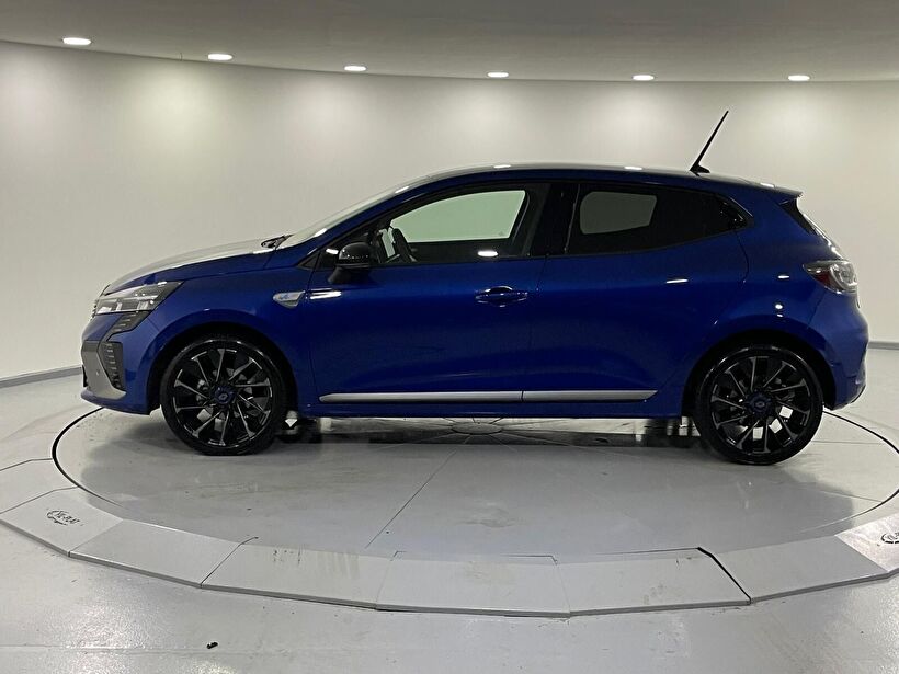 2025 Benzin Otomatik Renault Clio Mavi Kemal Tepretoğulları Otomotiv Sanayi Ve Tic. A.Ş.