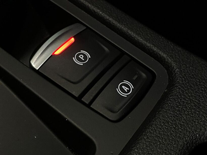 2025 Benzin Otomatik Renault Clio Mavi Kemal Tepretoğulları Otomotiv Sanayi Ve Tic. A.Ş.