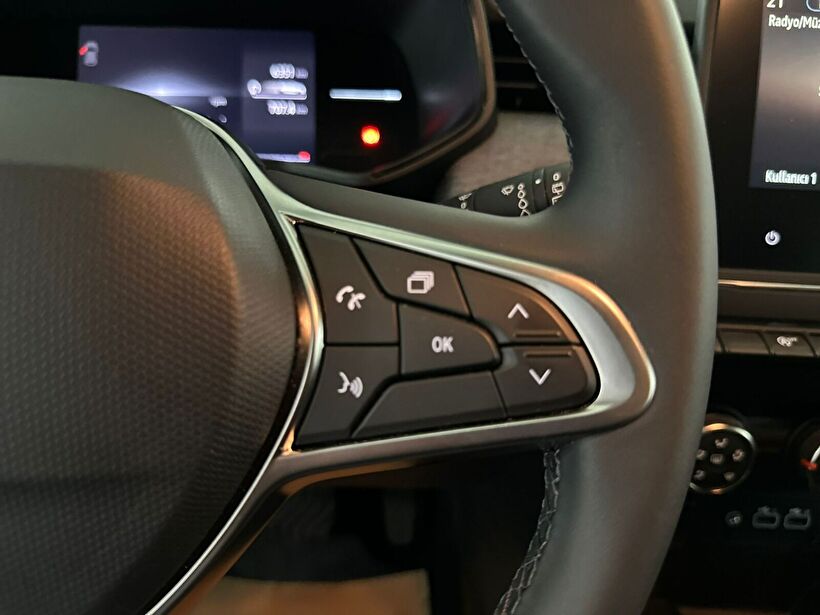 2025 Benzin Otomatik Renault Clio Gri Kemal Tepretoğulları Otomotiv Sanayi Ve Tic. A.Ş.