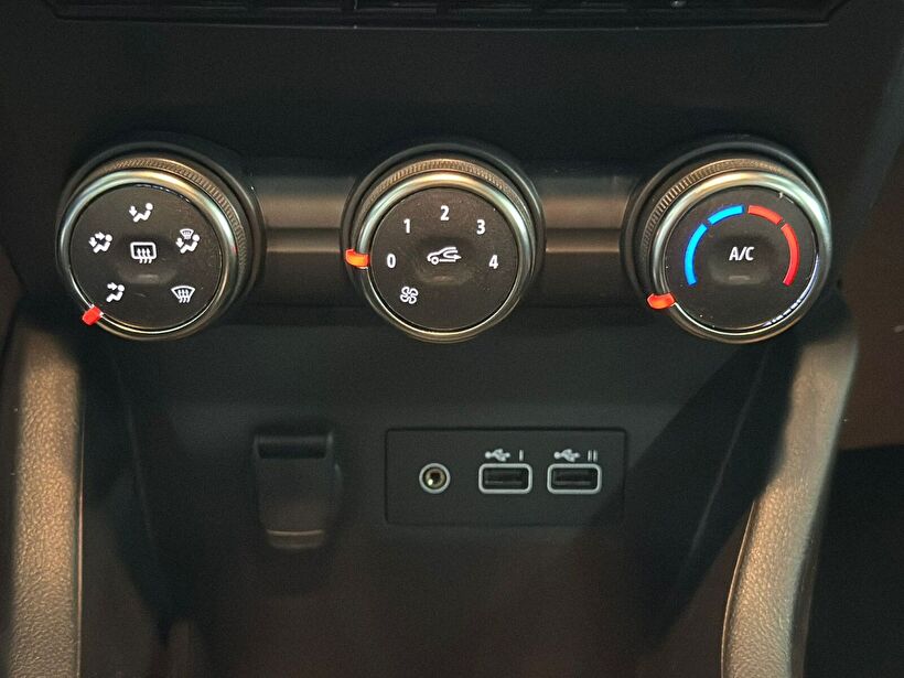 2025 Benzin Otomatik Renault Clio Gri Kemal Tepretoğulları Otomotiv Sanayi Ve Tic. A.Ş.