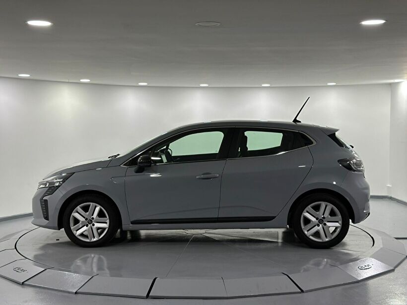 2025 Benzin Otomatik Renault Clio Gri Kemal Tepretoğulları Otomotiv Sanayi Ve Tic. A.Ş.