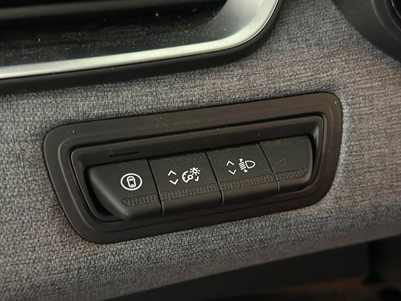 2025 Benzin Otomatik Renault Clio Gri Kemal Tepretoğulları Otomotiv Sanayi Ve Tic. A.Ş.