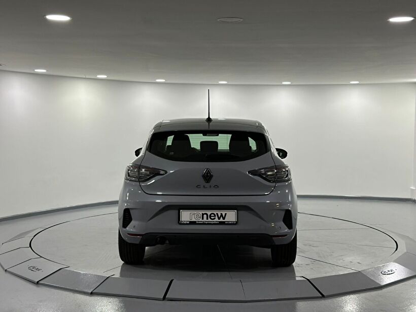 2025 Benzin Otomatik Renault Clio Gri Kemal Tepretoğulları Otomotiv Sanayi Ve Tic. A.Ş.