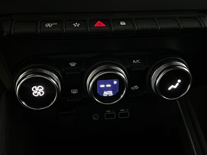2025 Benzin Otomatik Renault Clio Gri Kemal Tepretoğulları Otomotiv Sanayi Ve Tic. A.Ş.