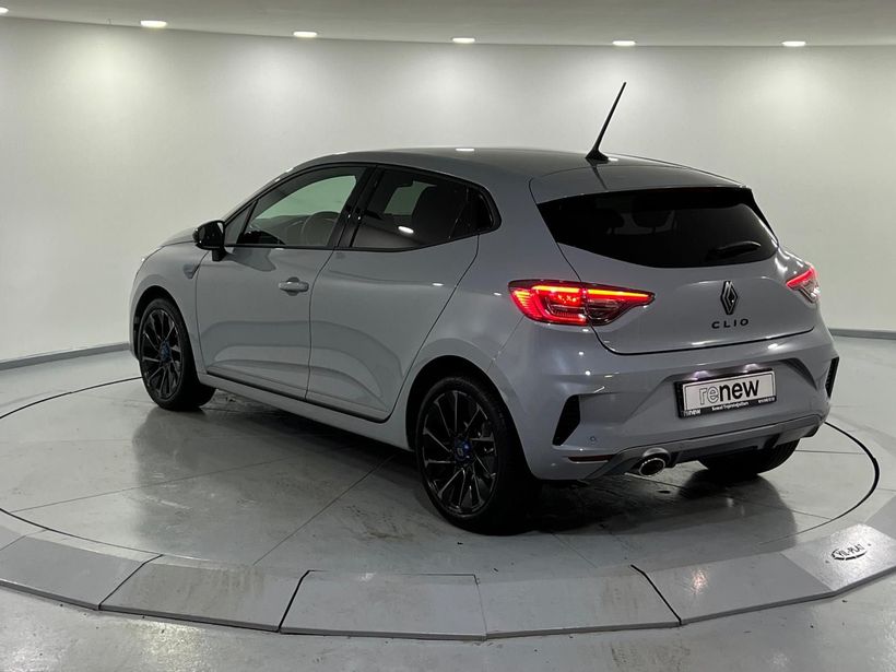 2025 Benzin Otomatik Renault Clio Gri Kemal Tepretoğulları Otomotiv Sanayi Ve Tic. A.Ş.