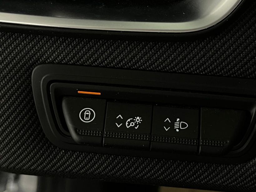 2025 Benzin Otomatik Renault Clio Gri Kemal Tepretoğulları Otomotiv Sanayi Ve Tic. A.Ş.