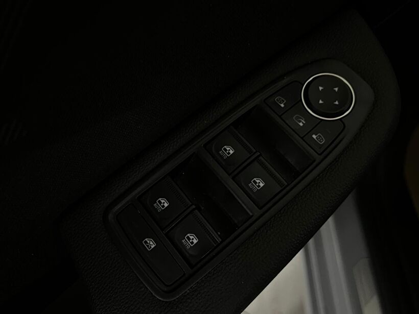 2025 Benzin Otomatik Renault Clio Gri Kemal Tepretoğulları Otomotiv Sanayi Ve Tic. A.Ş.