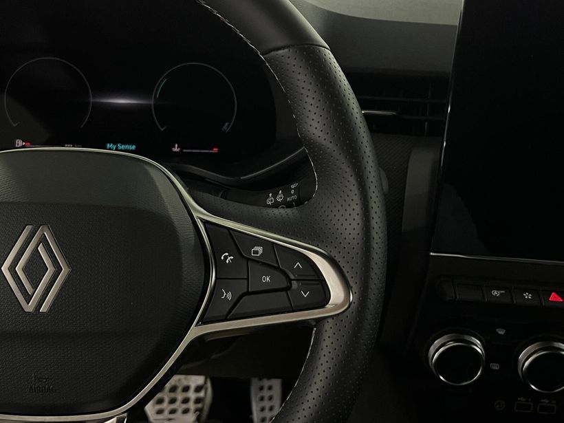 2025 Benzin Otomatik Renault Clio Gri Kemal Tepretoğulları Otomotiv Sanayi Ve Tic. A.Ş.