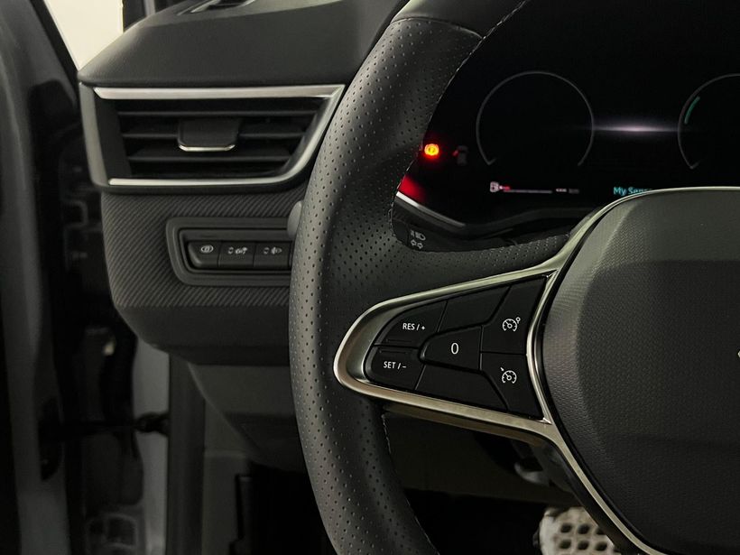 2025 Benzin Otomatik Renault Clio Gri Kemal Tepretoğulları Otomotiv Sanayi Ve Tic. A.Ş.
