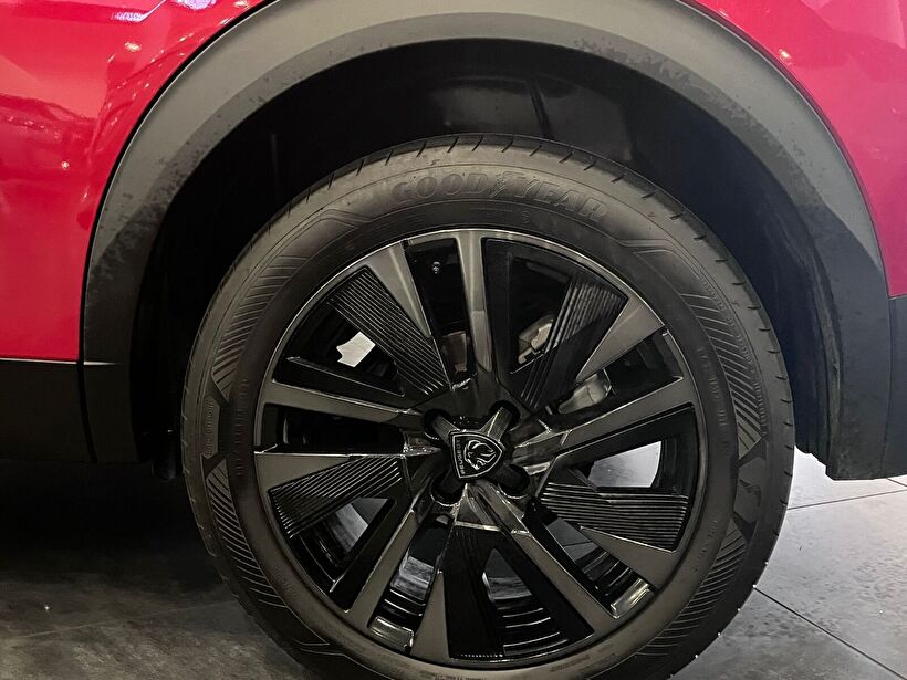 2025 Benzin Otomatik Peugeot 2008 Kırmızı Kemal Tepretoğulları Otomotiv Sanayi Ve Tic. A.Ş.