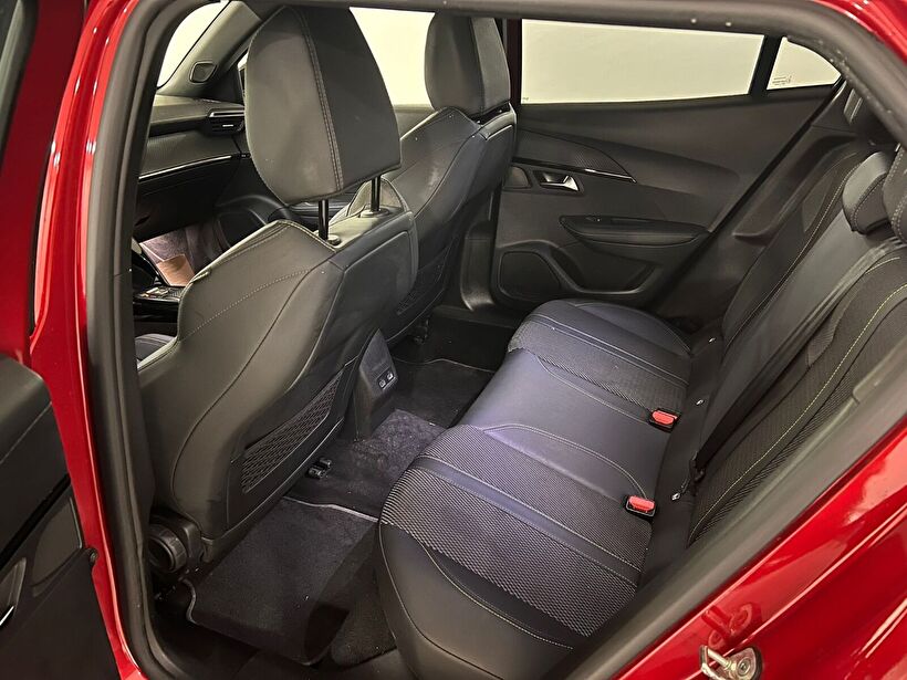 2025 Benzin Otomatik Peugeot 2008 Kırmızı Kemal Tepretoğulları Otomotiv Sanayi Ve Tic. A.Ş.
