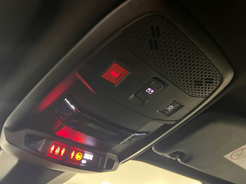 2025 Benzin Otomatik Peugeot 2008 Kırmızı Kemal Tepretoğulları Otomotiv Sanayi Ve Tic. A.Ş.