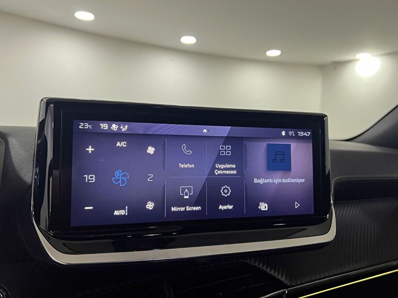 2025 Benzin Otomatik Peugeot 2008 Kırmızı Kemal Tepretoğulları Otomotiv Sanayi Ve Tic. A.Ş.