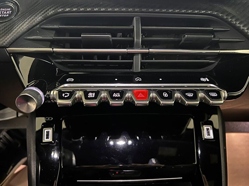 2025 Benzin Otomatik Peugeot 2008 Kırmızı Kemal Tepretoğulları Otomotiv Sanayi Ve Tic. A.Ş.