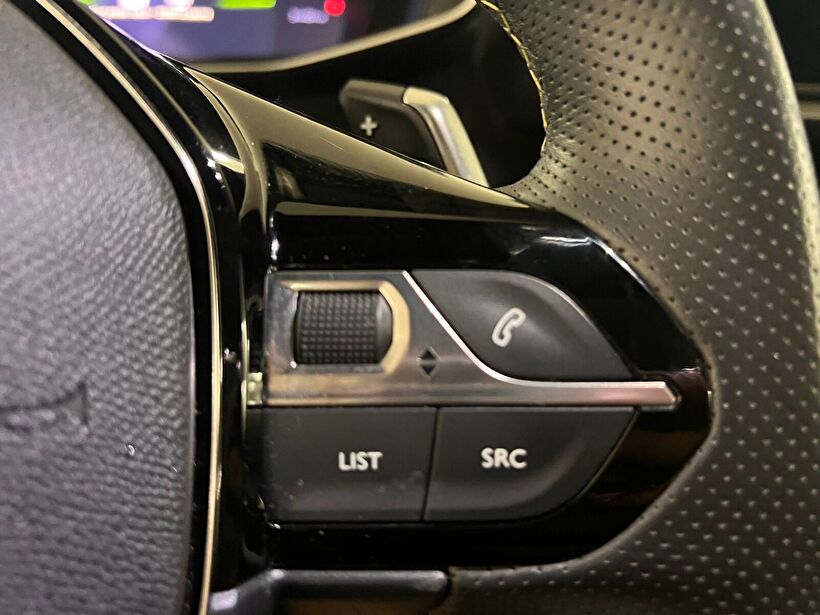 2025 Benzin Otomatik Peugeot 2008 Kırmızı Kemal Tepretoğulları Otomotiv Sanayi Ve Tic. A.Ş.