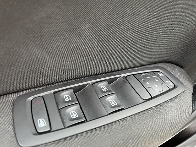 2024 Benzin Otomatik Renault Megane Gri Kemal Tepretoğulları Otomotiv Sanayi Ve Tic. A.Ş.