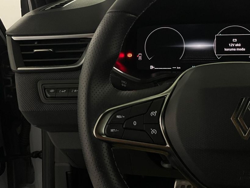 2025 Benzin Otomatik Renault Clio Gri Kemal Tepretoğulları Otomotiv Sanayi Ve Tic. A.Ş.