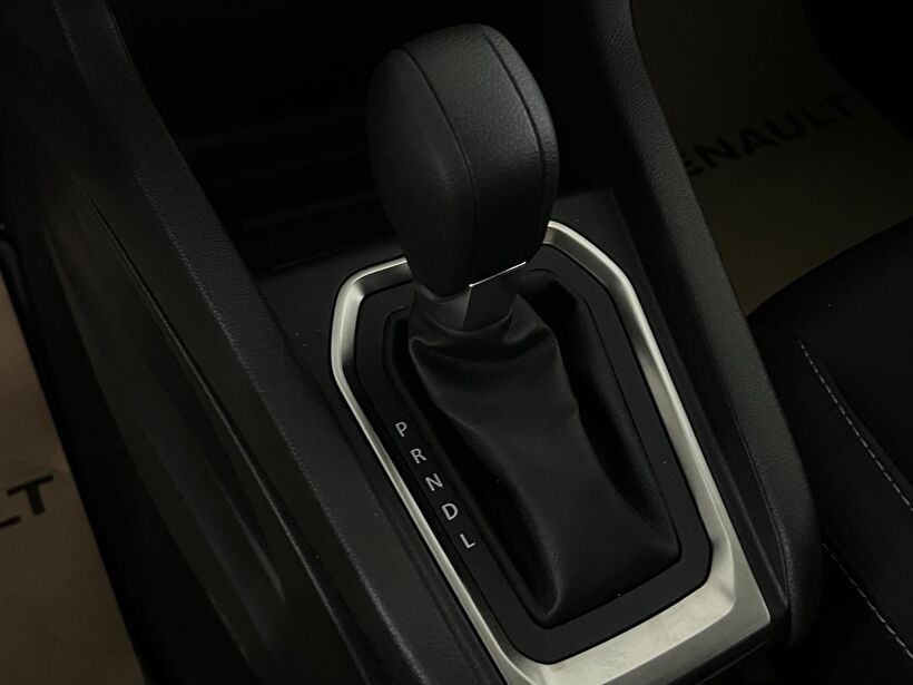 2026 Benzin Otomatik Renault Clio Gri Kemal Tepretoğulları Otomotiv Sanayi Ve Tic. A.Ş.