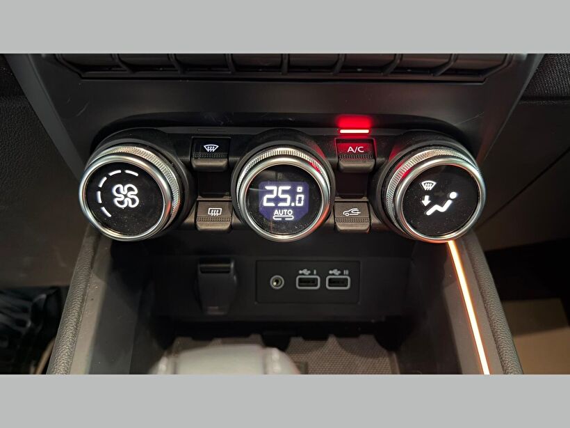 2025 Benzin Otomatik Renault Clio Gri Kemal Tepretoğulları Otomotiv Sanayi Ve Tic. A.Ş.