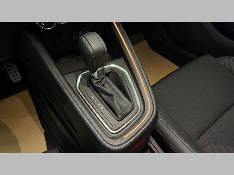 2025 Benzin Otomatik Renault Clio Gri Kemal Tepretoğulları Otomotiv Sanayi Ve Tic. A.Ş.