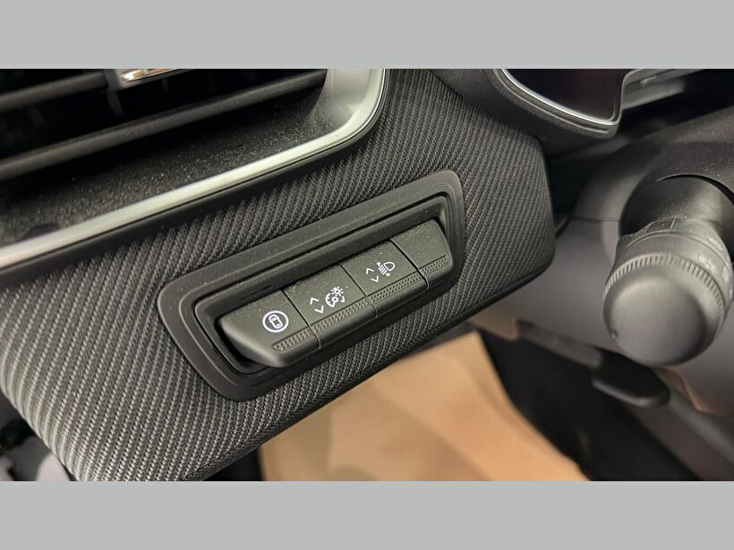 2025 Benzin Otomatik Renault Clio Gri Kemal Tepretoğulları Otomotiv Sanayi Ve Tic. A.Ş.