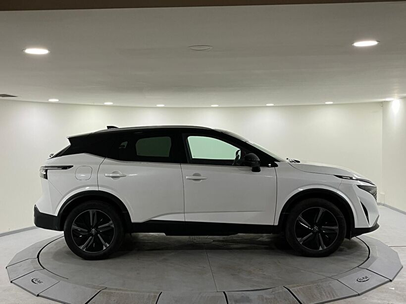2025 MHEV Otomatik Nissan Qashqai Beyaz Kemal Tepretoğulları Otomotiv Sanayi Ve Tic. A.Ş.