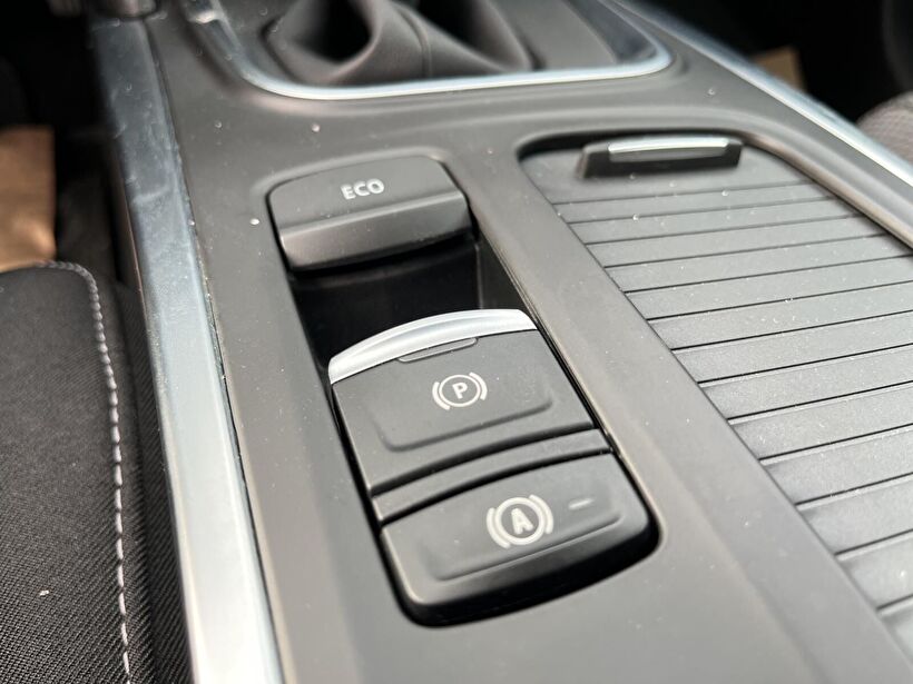 2024 Benzin Otomatik Renault Megane Gri Kemal Tepretoğulları Otomotiv Sanayi Ve Tic. A.Ş.