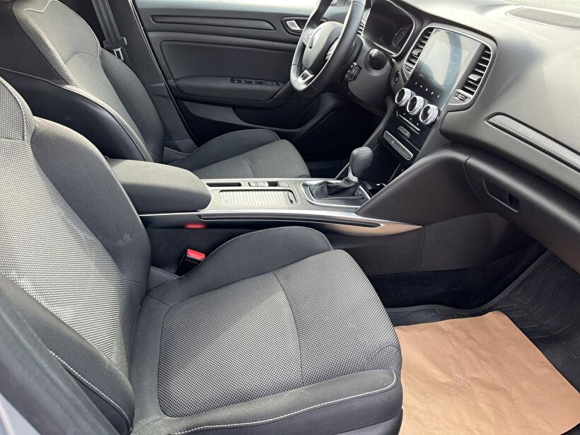 2024 Benzin Otomatik Renault Megane Gri Kemal Tepretoğulları Otomotiv Sanayi Ve Tic. A.Ş.